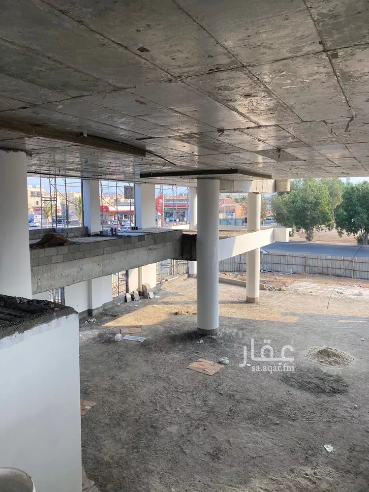 محل للإيجار في شارع طريق الكورنيش, حي الشاطئ, مدينة جدة, منطقة مكة المكرمة صورة 3