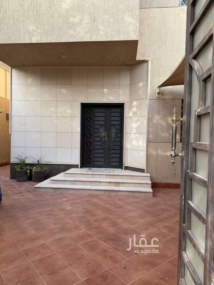 فيلا للإيجار في شارع الطوال, حي الملك عبدالله, مدينة الرياض, منطقة الرياض صورة 3
