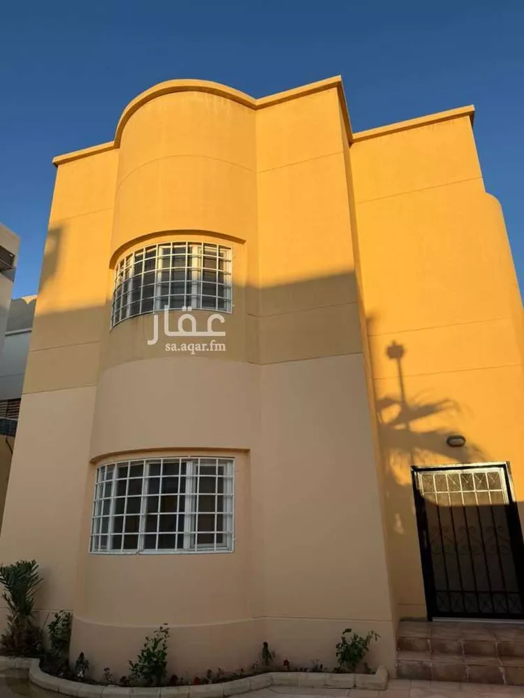 فيلا للإيجار في شارع ربوعة, حي النفل, مدينة الرياض, منطقة الرياض