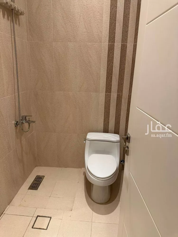 شقة للإيجار في شارع شارع ابى بن كعب, حي الملقا, مدينة الرياض, منطقة الرياض صورة 3