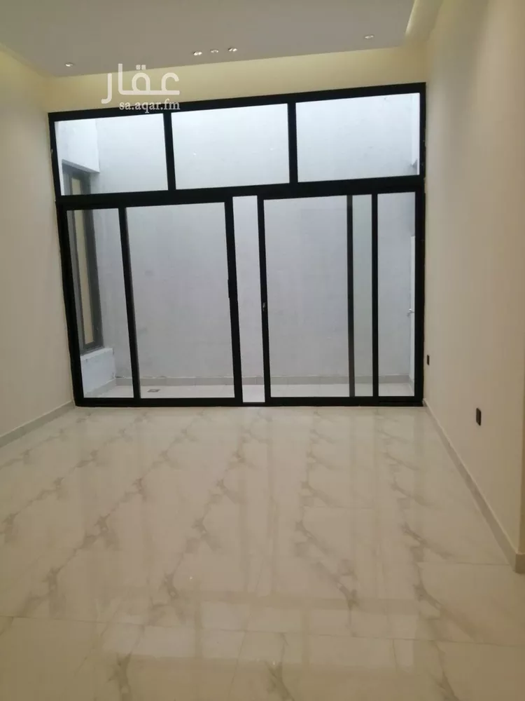 عمارة للبيع في شارع مسلم, حي بدر, مدينة الرياض, منطقة الرياض صورة 5