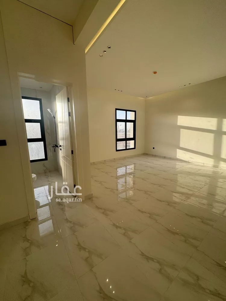 شقة للبيع في شارع عبدالملك الفتني, حي بدر, مدينة الرياض, منطقة الرياض صورة 2