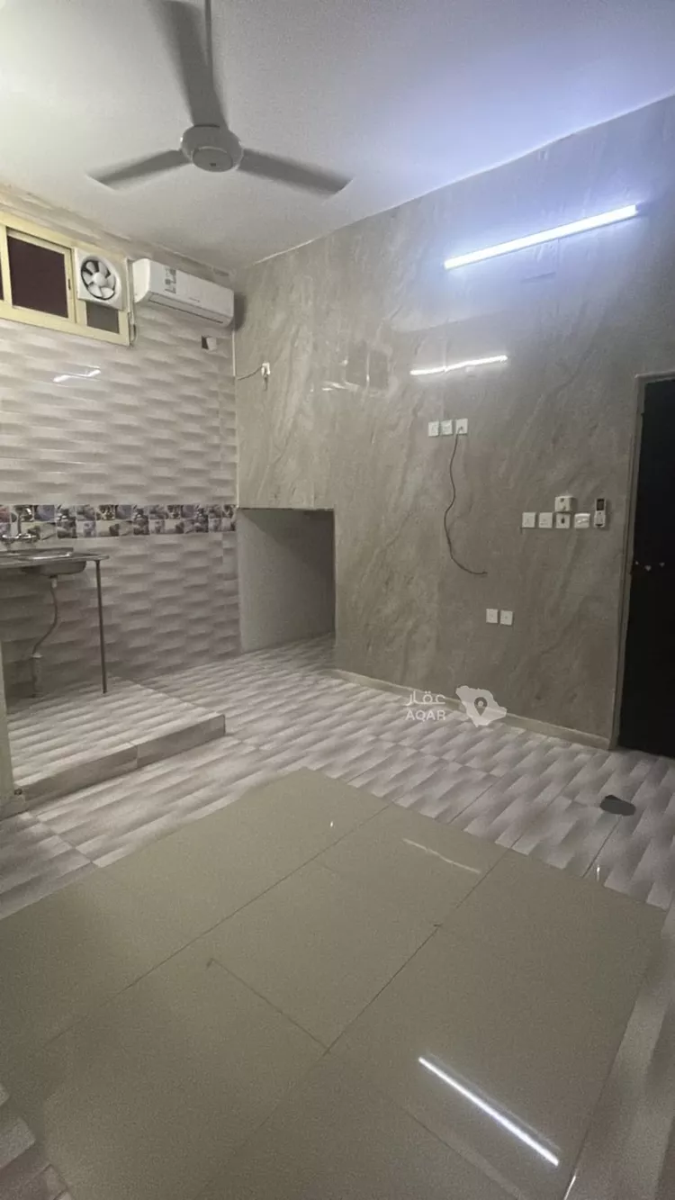 Room for Rent in Taif Al Waht