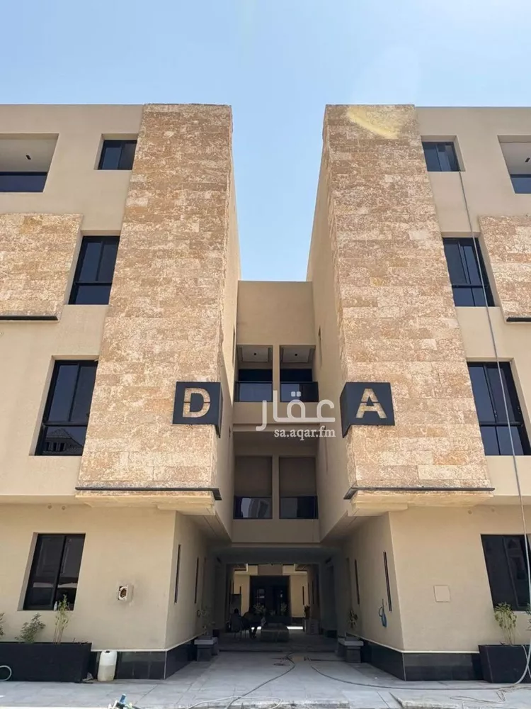 فيلا للبيع في شارع الفرعة, حي الياسمين, مدينة الرياض, منطقة الرياض صورة 2