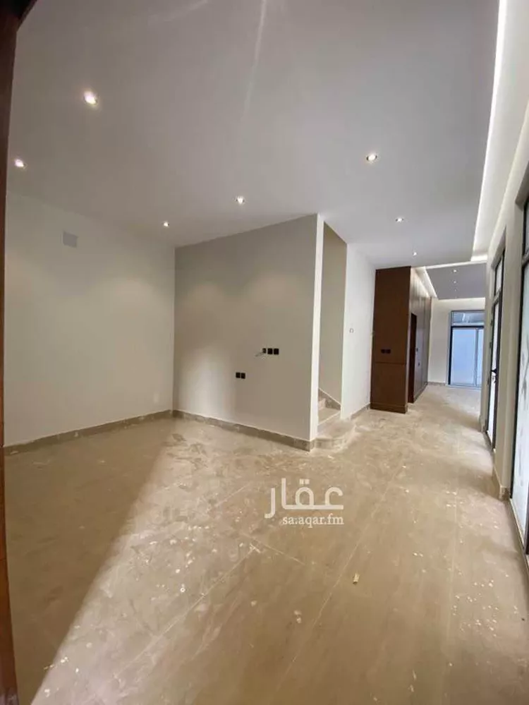 فيلا للبيع في شارع ابن المهاجر, حي المهدية, مدينة الرياض, منطقة الرياض صورة 4