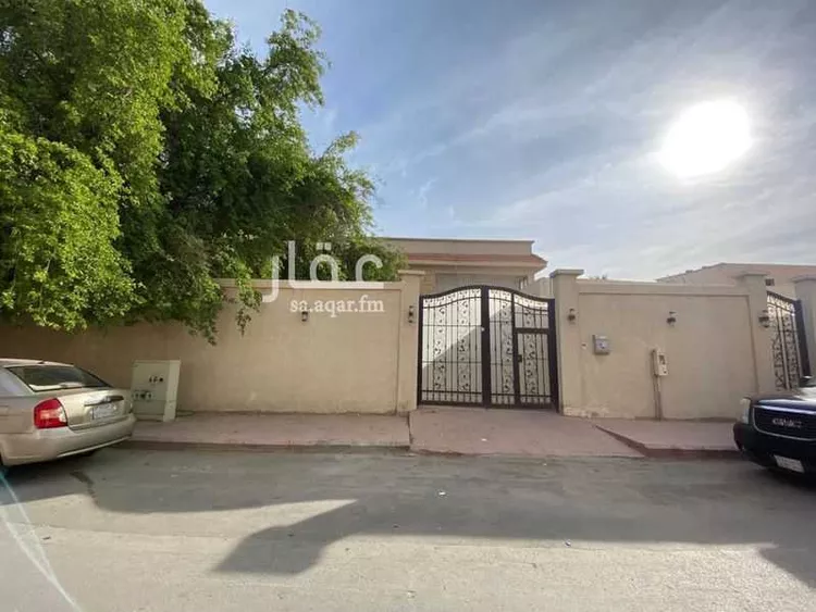 فيلا للبيع في شارع سليمان بن عطية ، حي الشفا ، الرياض ، منطقة الرياض