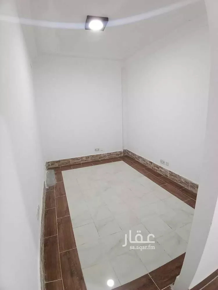 Commercial Office for Rent in Al Qatif Al Khuzamy صورة 3