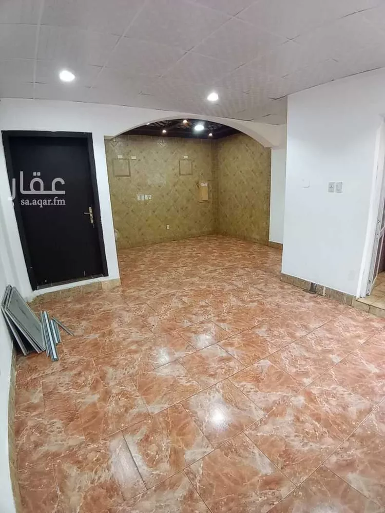 Commercial Office for Rent in Al Qatif Al Khuzamy