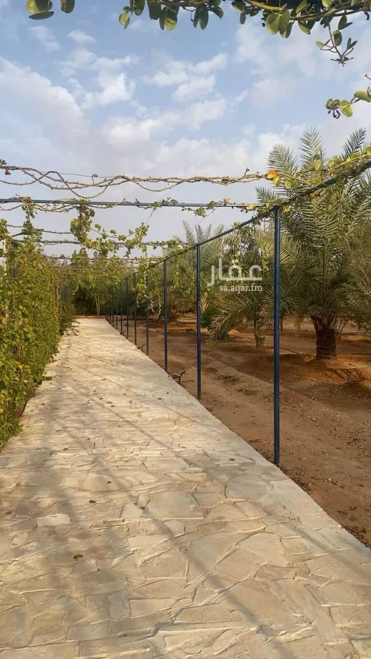 Land for Sale in Al Muzahimiyah Al GhatGhat صورة 2