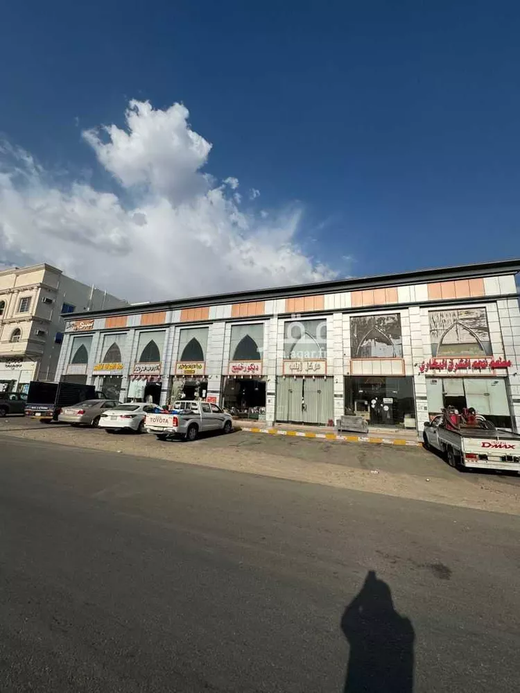محل للبيع في شارع طريق الصناعية, حي أبوكبير, مدينة المدينة المنورة, منطقة المدينة المنورة