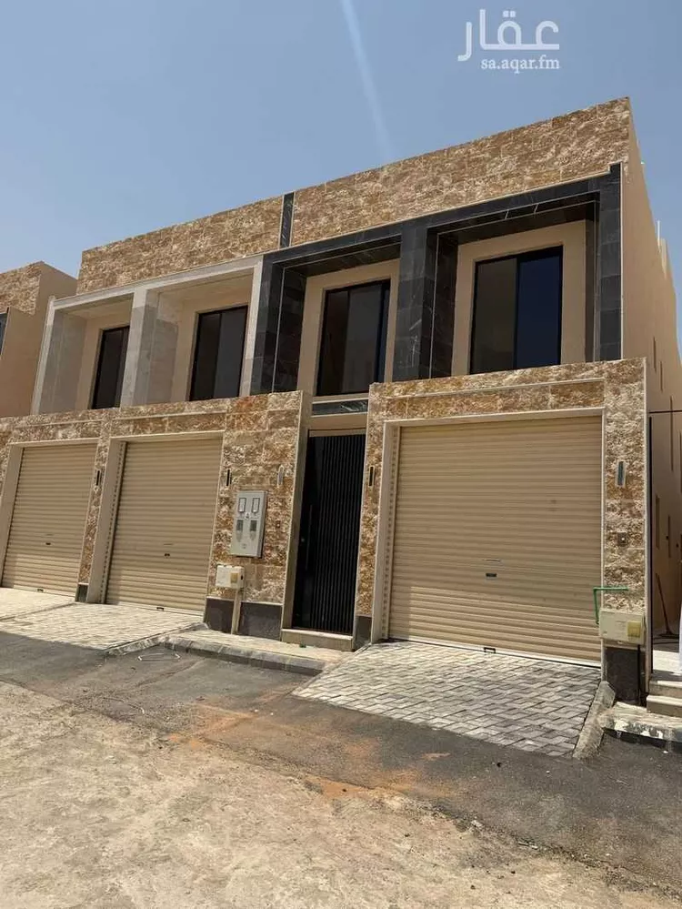 فيلا للبيع في شارع عباس عبدالجبار, حي العوالي, مدينة الرياض, منطقة الرياض