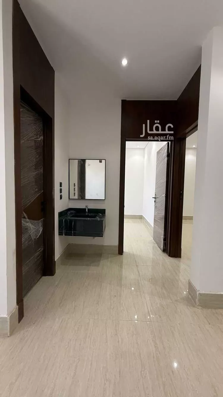 فيلا للبيع في شارع عباس عبدالجبار, حي العوالي, مدينة الرياض, منطقة الرياض صورة 2