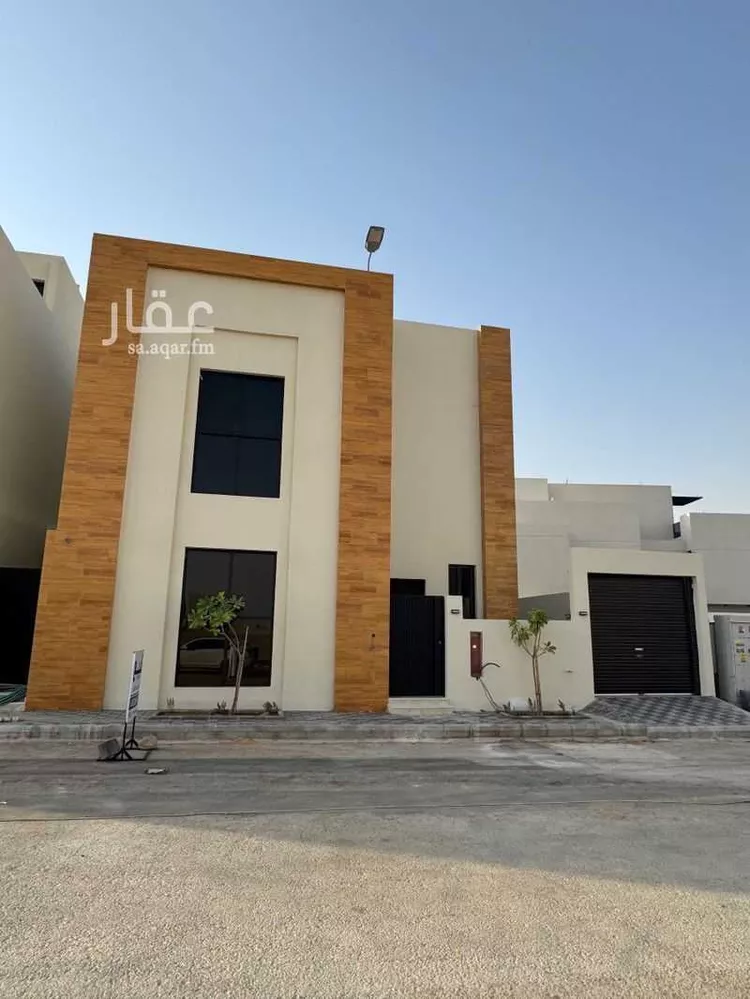 فيلا للبيع في شارع آمنة بنت سعيد بن العاص, حي المهدية, مدينة الرياض, منطقة الرياض صورة 2