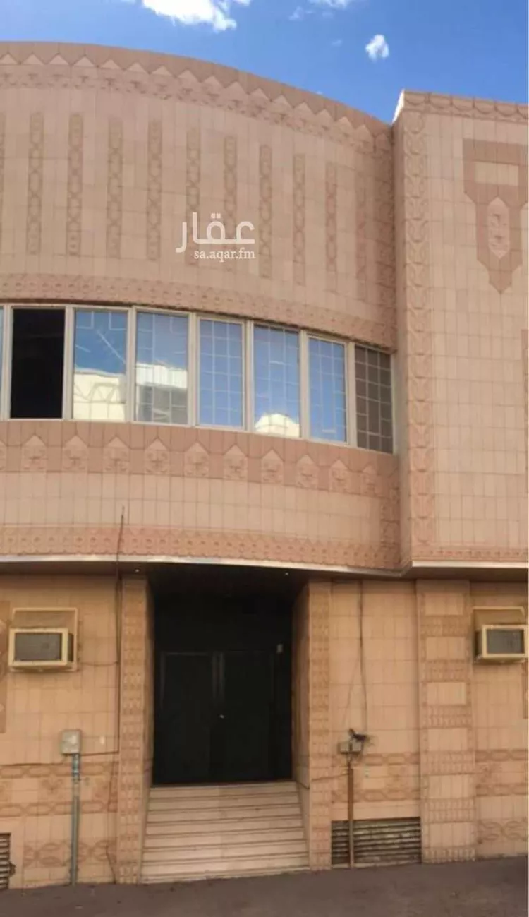 عمارة للبيع في شارع الحسن ابن سعد, حي حرة الوبرة, مدينة المدينه المنوره, منطقة المدينة المنورة