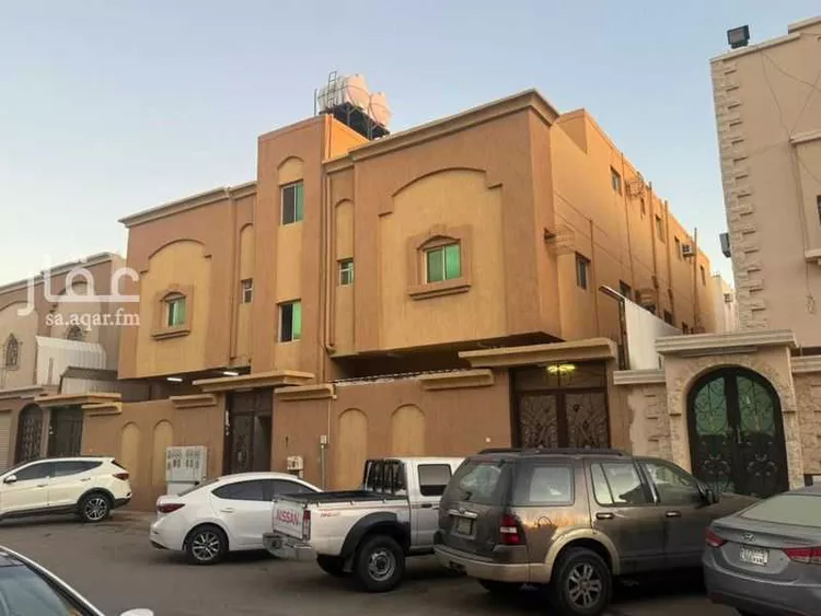 عمارة للبيع في شارع أبو جناح ، حي الهضيبة ، تبوك ، منطقة تبوك