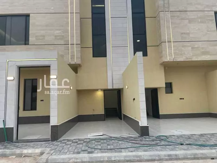 دور للبيع في شارع ابي الفداء, حي المعيزيلة, مدينة الرياض, منطقة الرياض
