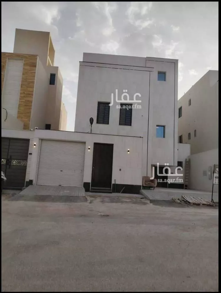 دور للبيع في شارع إبراهيم فطري, حي البيان, مدينة الرياض, منطقة الرياض صورة 2
