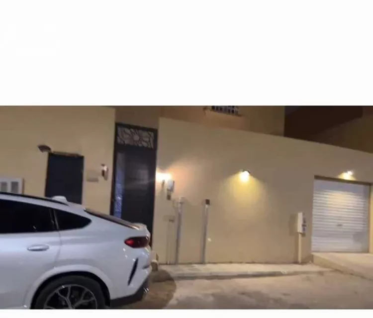 فيلا للبيع في شارع أبي الحسن أحمد الطبري, حي المروج, مدينة الرياض, منطقة الرياض