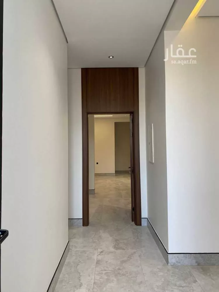 دور للبيع في شارع خريص, حي الندوة, مدينة الرياض, منطقة الرياض صورة 2