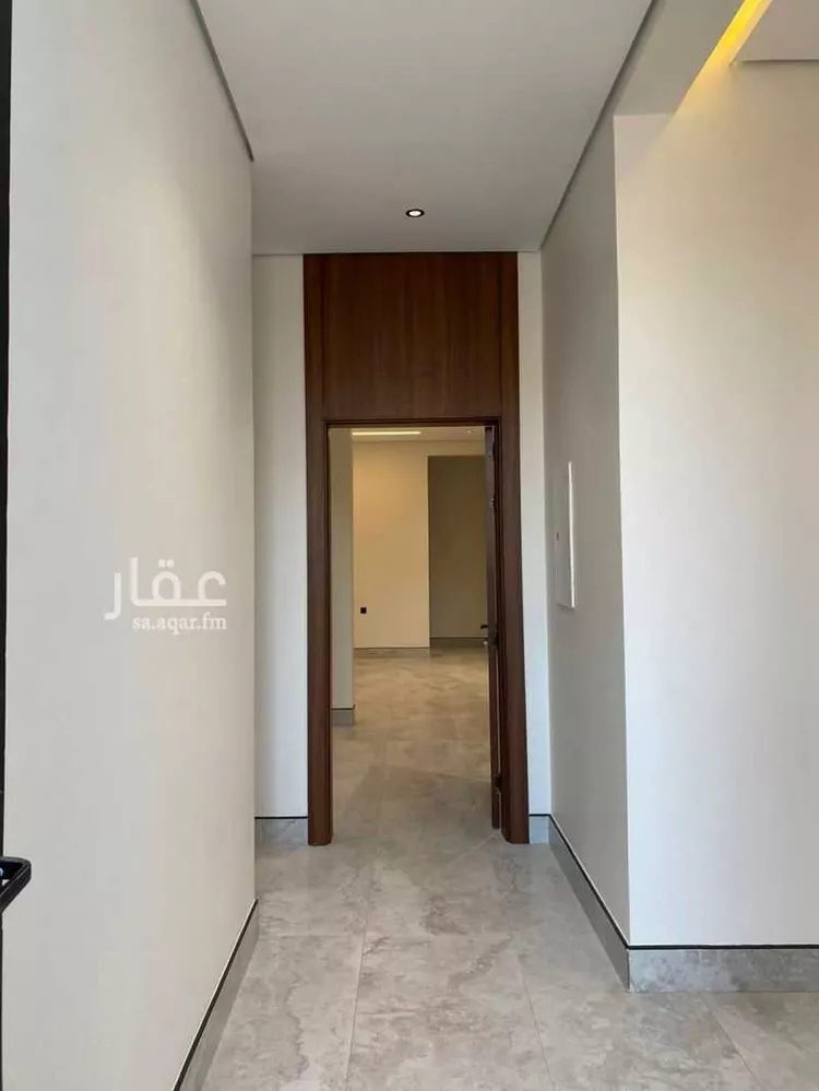 دور للبيع في شارع رقم 33, حي الندوة, مدينة الرياض, منطقة الرياض صورة 2