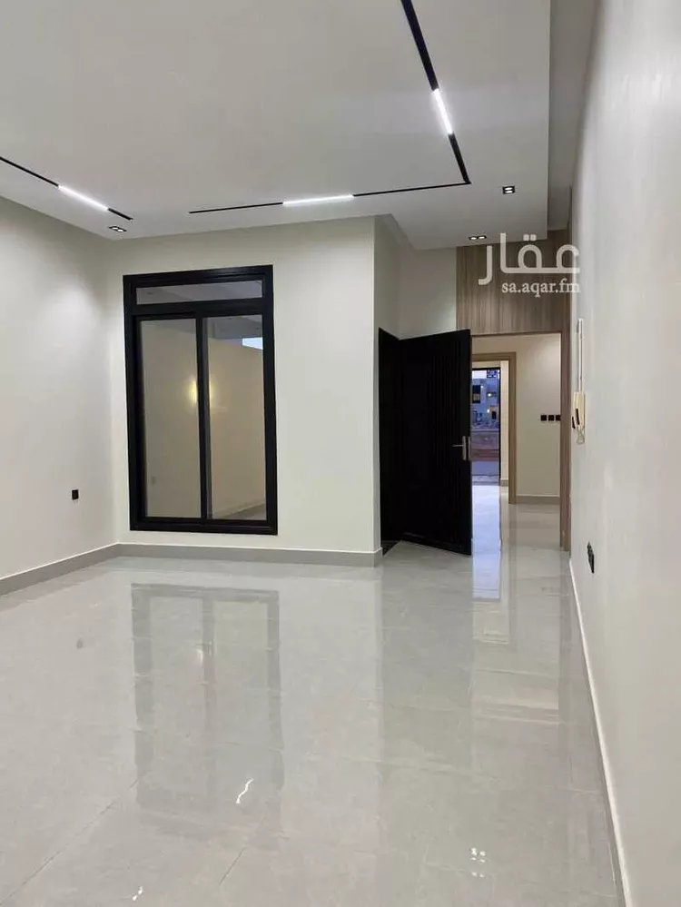 دور للبيع في شارع المعزيلة, حي المعيزيلة, مدينة الرياض, منطقة الرياض صورة 2