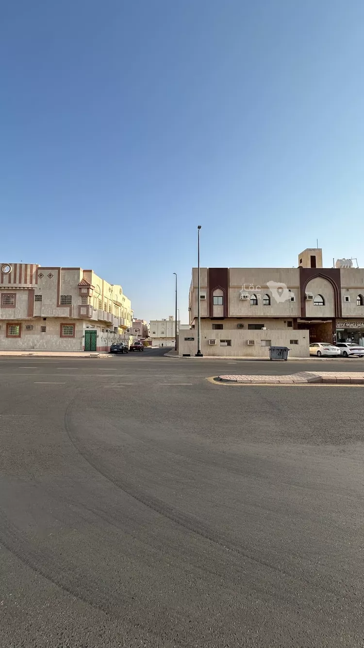 عمارة للبيع في شارع رفيدة الانصارية, حي الجامعة, مدينة المدينة المنورة, منطقة المدينة المنورة 2
