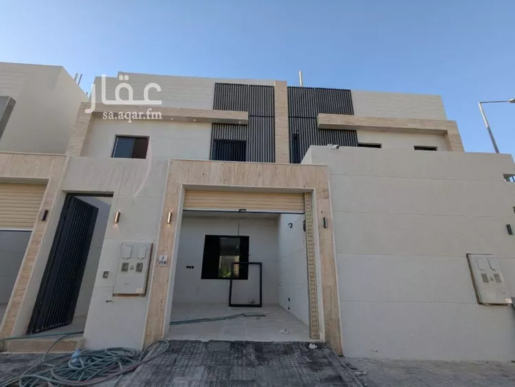 فيلا للبيع في شارع عباس الجوهري, حي عكاظ, مدينة الرياض, منطقة الرياض