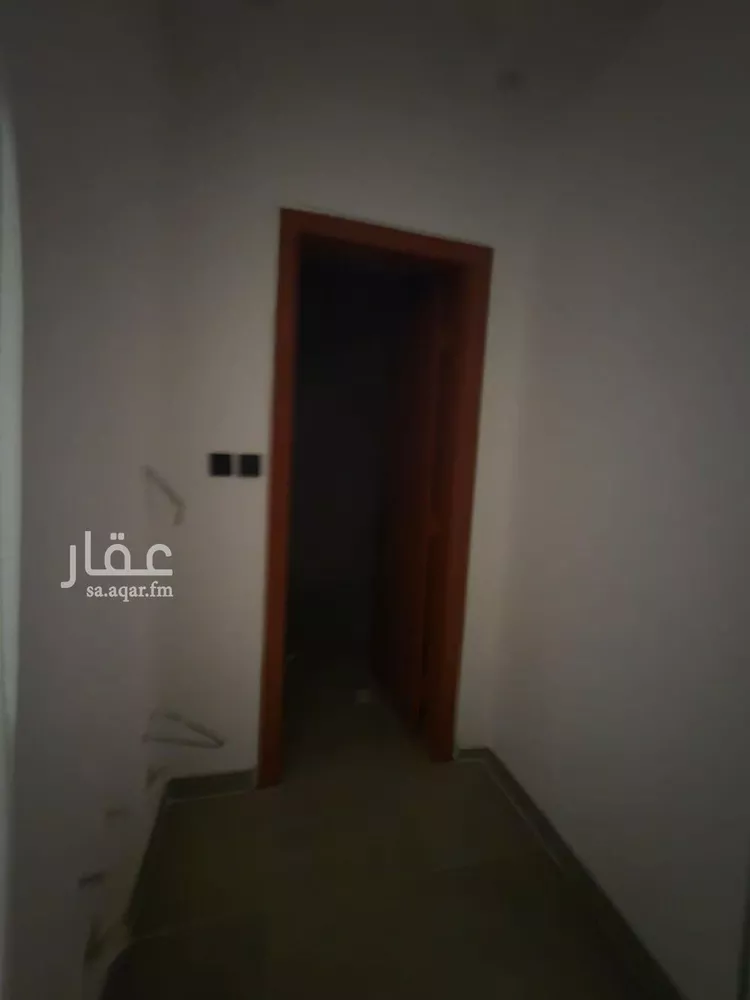 دور للبيع في شارع أم يونس, حي عكاظ, مدينة الرياض, منطقة الرياض صورة 3