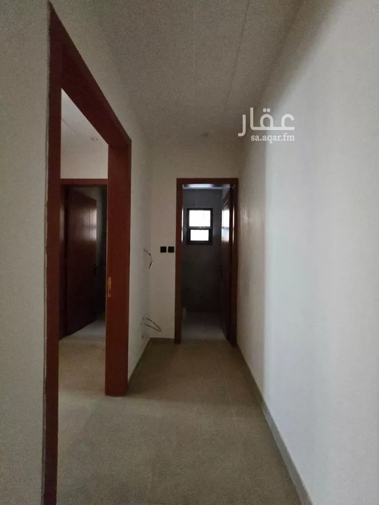 دور للبيع في شارع أم يونس, حي عكاظ, مدينة الرياض, منطقة الرياض صورة 4