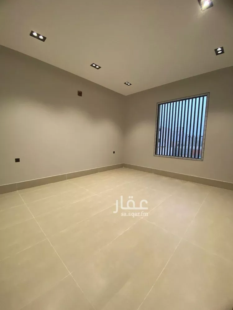 فيلا للبيع في شارع ابن سيدة اللغوي, حي عكاظ, مدينة الرياض, منطقة الرياض صورة 3