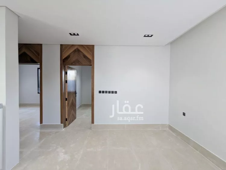 فيلا للبيع في شارع عباس الجوهري, حي عكاظ, مدينة الرياض, منطقة الرياض صورة 5