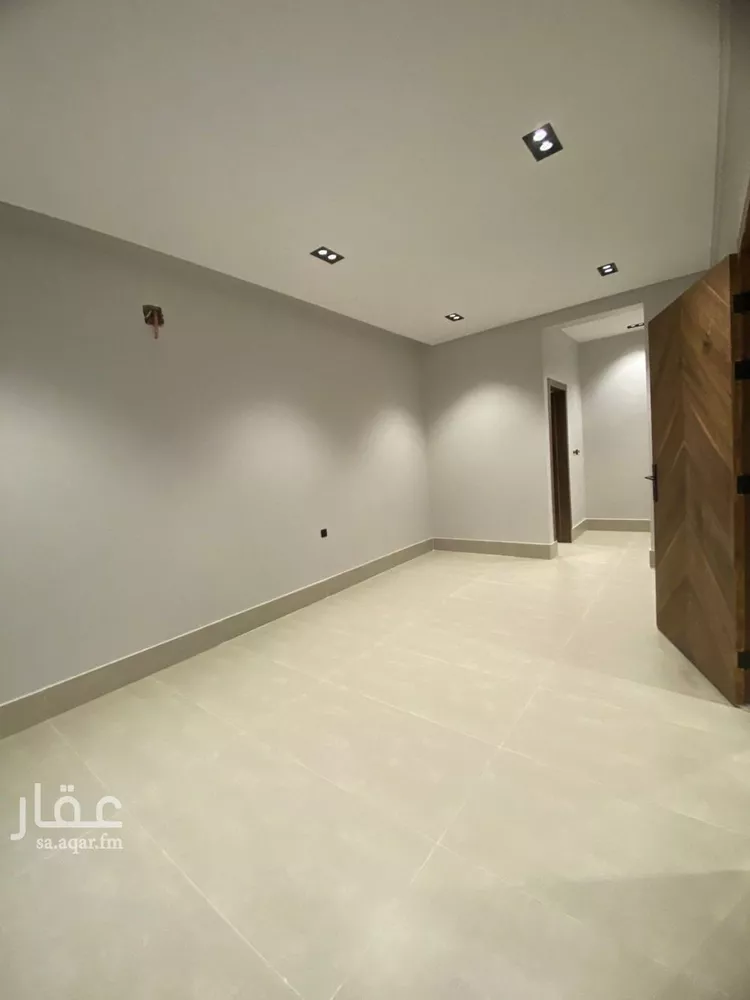 فيلا للبيع في شارع ابن سيدة اللغوي, حي عكاظ, مدينة الرياض, منطقة الرياض صورة 5