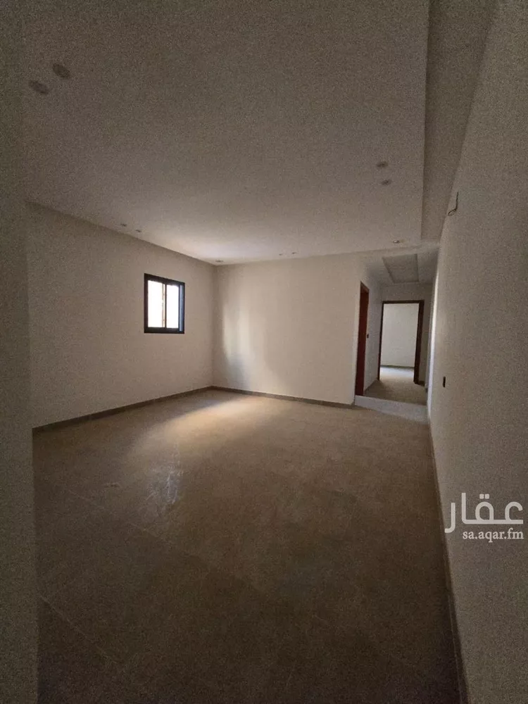 دور للبيع في شارع أم يونس, حي عكاظ, مدينة الرياض, منطقة الرياض صورة 2