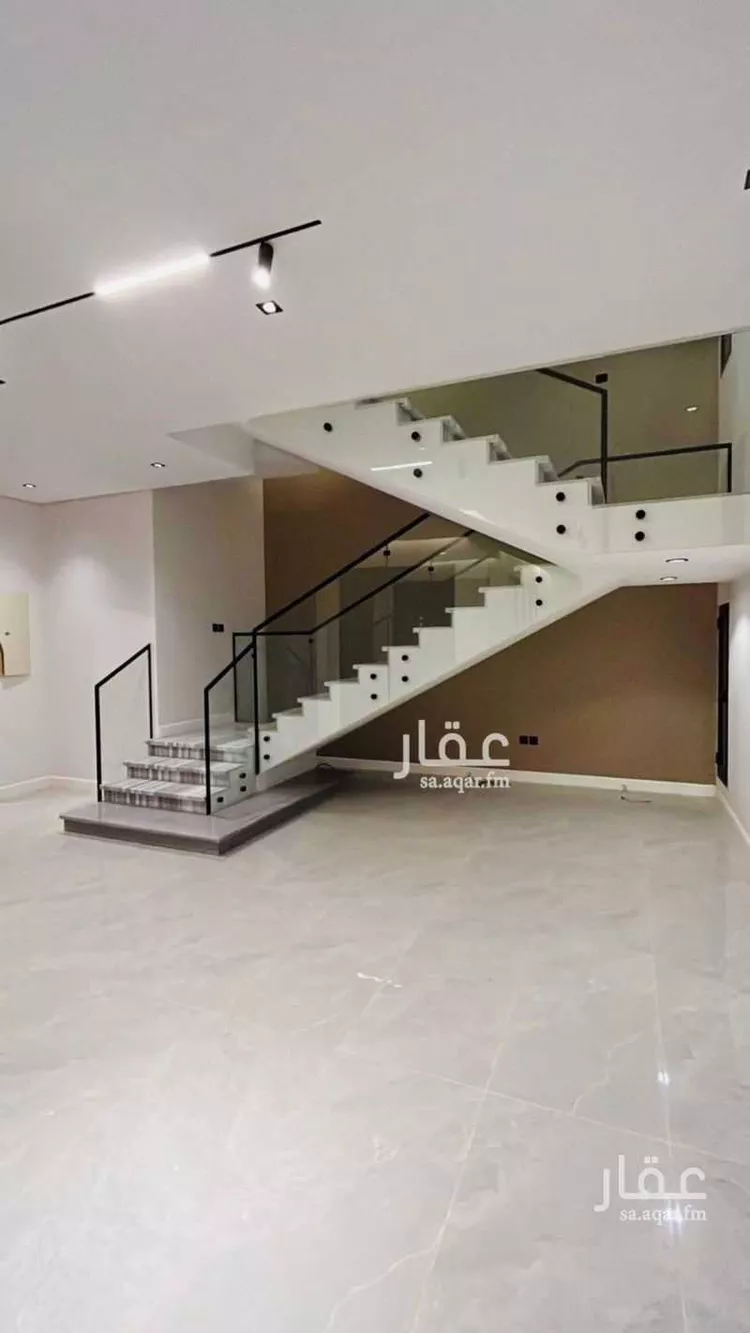 فيلا للبيع في شارع أحمد بن منصور, حي المهدية, مدينة الرياض, منطقة الرياض صورة 5