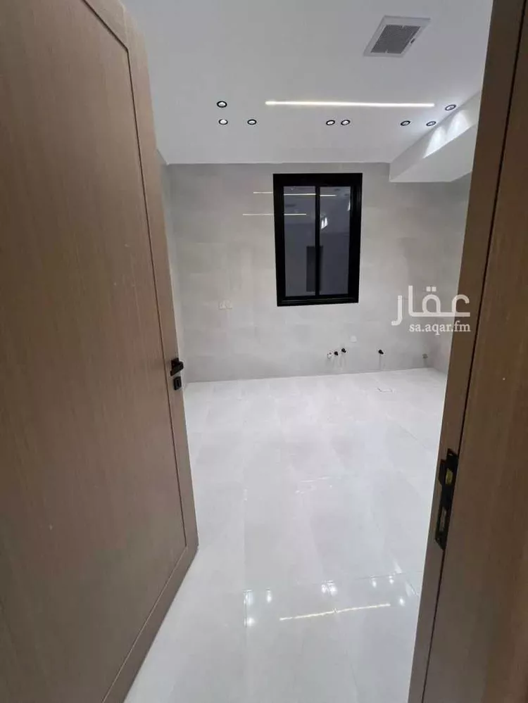 دور للبيع في شارع عمر ابن حبيب, حي الجنادرية, مدينة الرياض, منطقة الرياض صورة 4