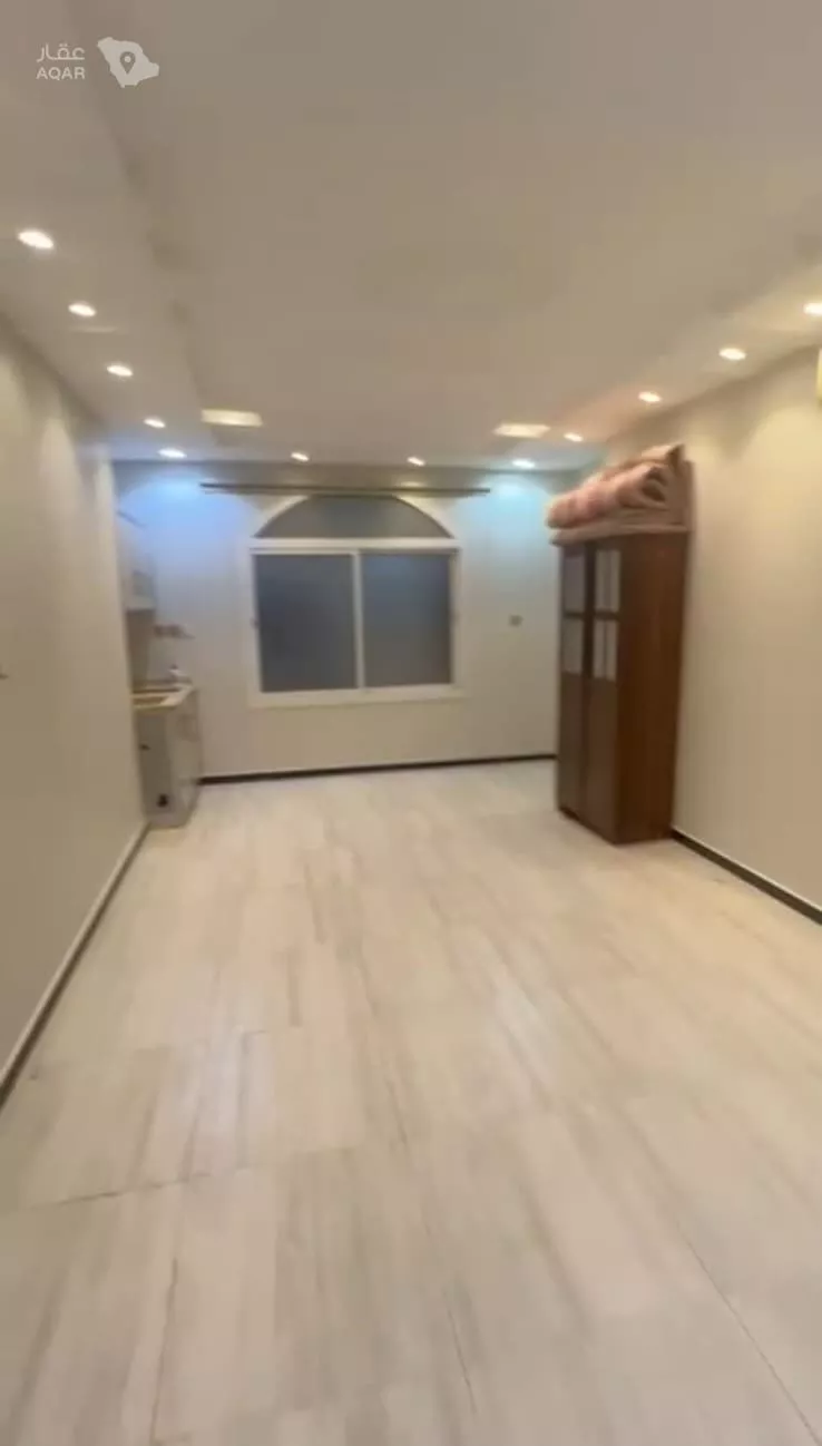 استوديو للإيجار في شارع مزيد الشاعر, حي القرينية, مدينة جدة, منطقة مكة المكرمة