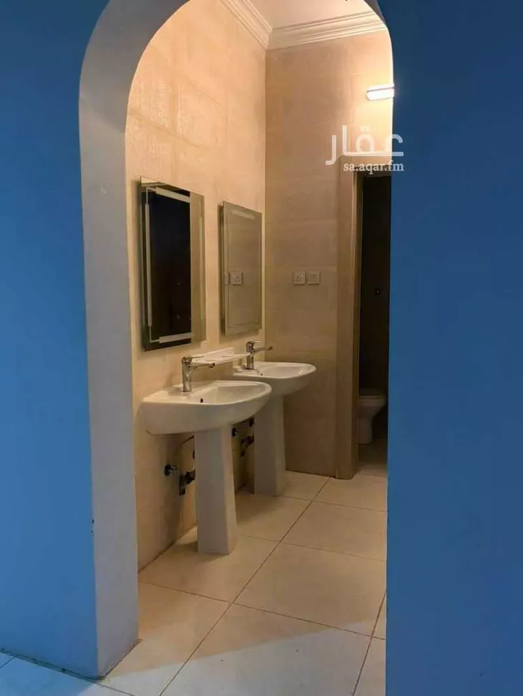 فيلا للبيع في شارع مكحول الازدي, حي الملك فهد, مدينة المدينة المنورة, منطقة المدينة المنورة صورة 5