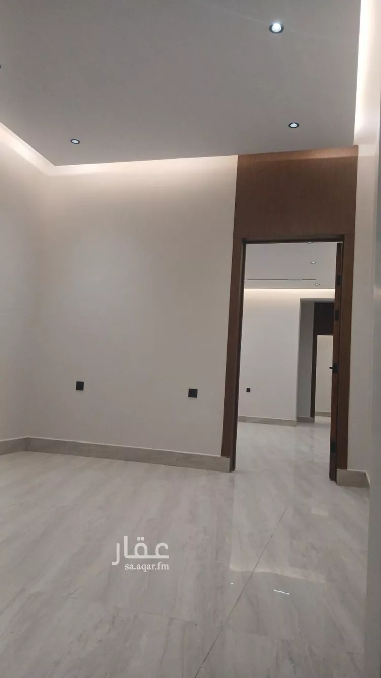 Floor for Sale in Riyadh Dirab 7