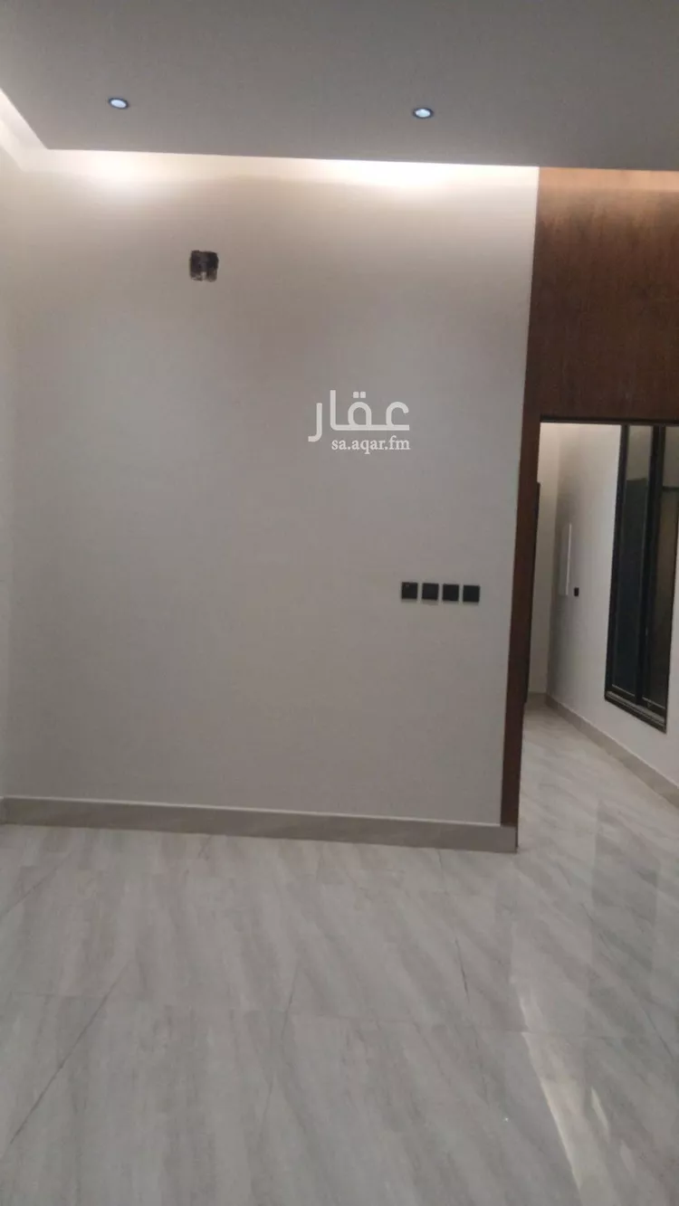 Floor for Sale in Riyadh Dirab 15