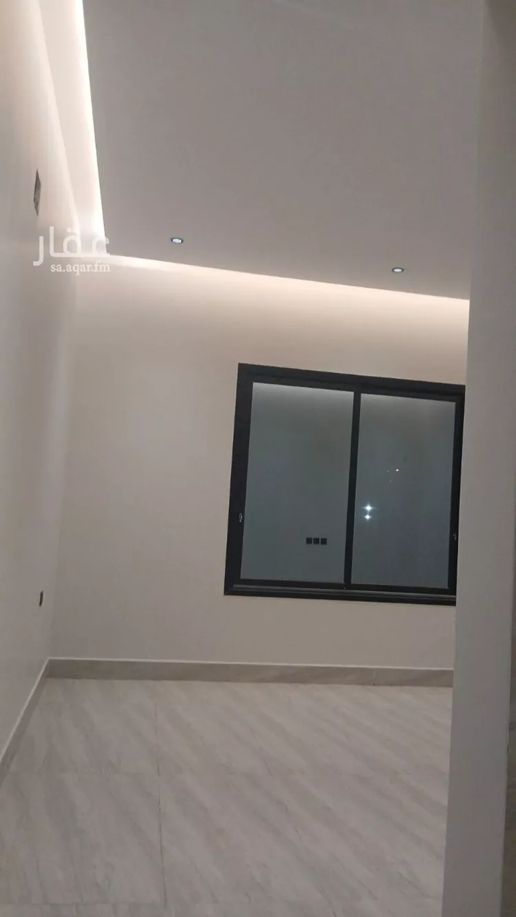 Floor for Sale in Riyadh Dirab 18