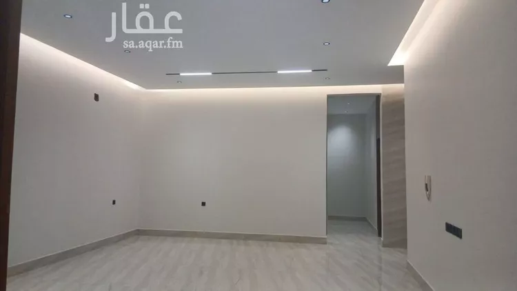 Floor for Sale in Riyadh Dirab 13