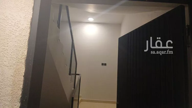 Floor for Sale in Riyadh Dirab 25