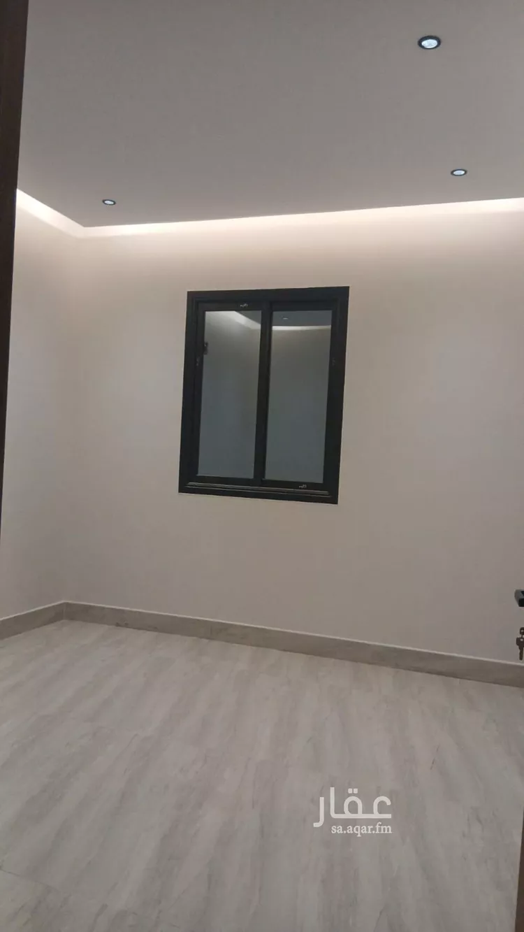Floor for Sale in Riyadh Dirab 8