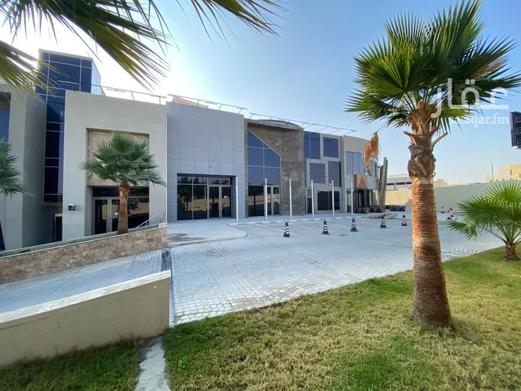 مكتب تجاري للإيجار في شارع الطريق الدائري الشمالي, حي النخيل, مدينة الرياض, منطقة الرياض