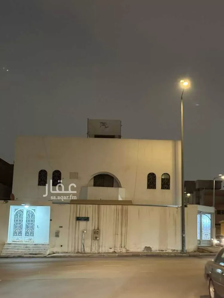 فيلا للبيع في شارع تميم الدارى, حي شبرا, مدينة الرياض, منطقة الرياض صورة 5