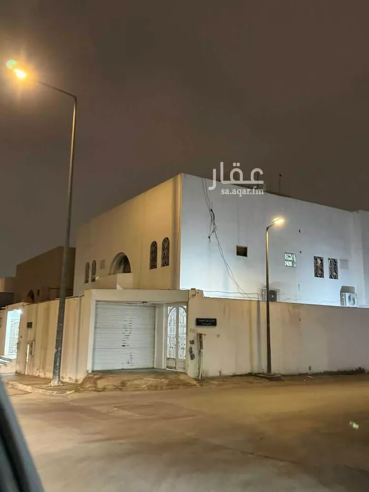 فيلا للبيع في شارع تميم الدارى, حي شبرا, مدينة الرياض, منطقة الرياض صورة 4