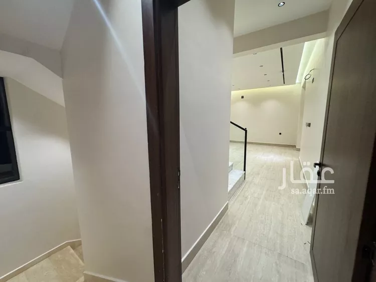 دور للبيع في شارع وادي لحاء, حي بدر, مدينة الرياض, منطقة الرياض صورة 4