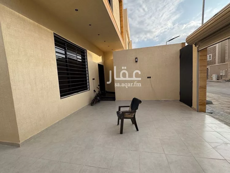 دور للبيع في شارع زياد الباهلي, حي العوالي, مدينة الرياض, منطقة الرياض صورة 2