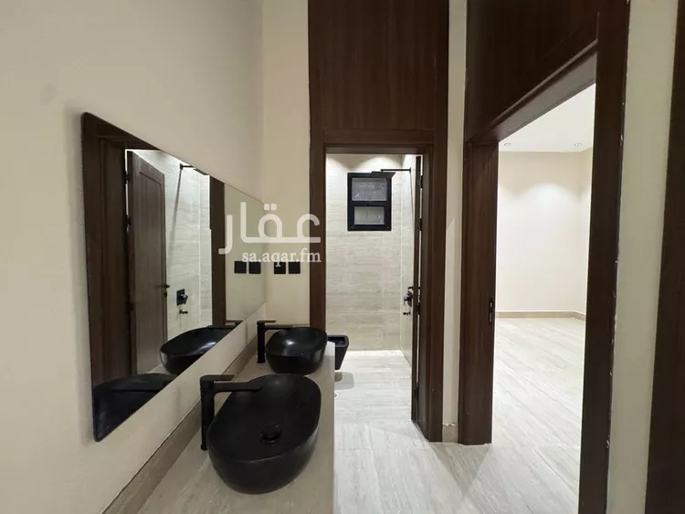 دور للبيع في شارع القلاع, حي بدر, مدينة الرياض, منطقة الرياض صورة 5