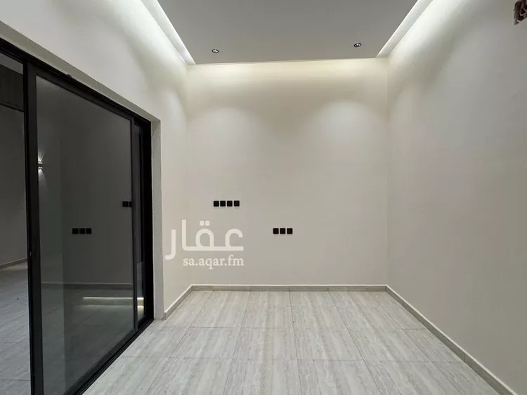 دور للبيع في شارع القلاع, حي بدر, مدينة الرياض, منطقة الرياض صورة 2